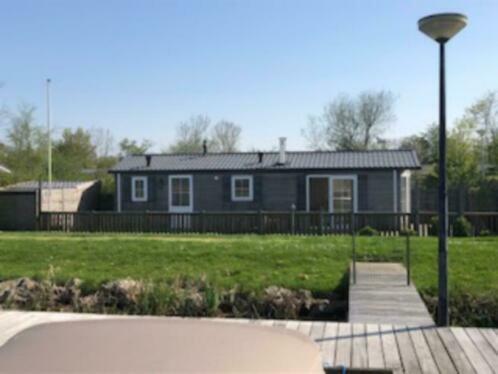 Waterchalet Number 6 Recreationpark Yn'E Lijte Grou Met Ligplaats Boot Villa Luaran gambar